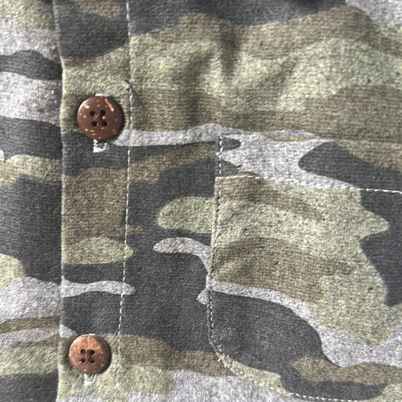Mudpie button up camo shacket with corduroy collar - Picture 3 of 3